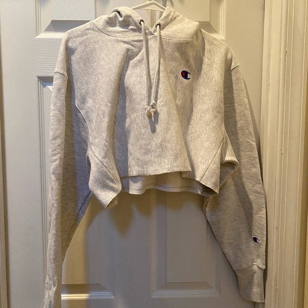 Champion Crop Hoodie 💙